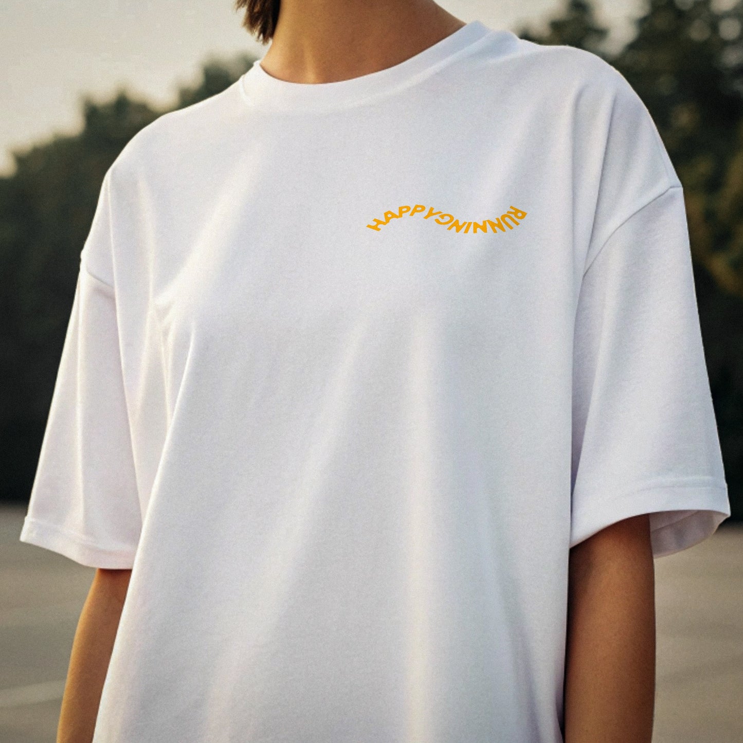 Product picture Happy running unisex oversized t-shirt white